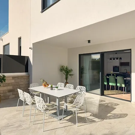 Villa Sunset, Private Pool, Elevator, Jacuzzi, Gym *