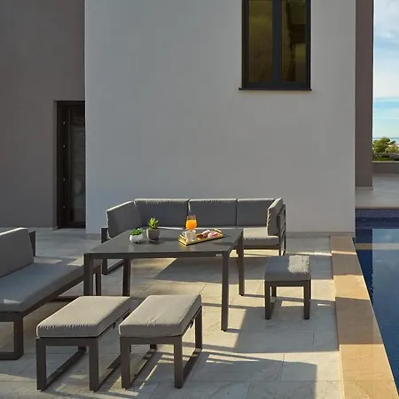Sunset, Private Pool, Elevator, Jacuzzi, Gym Villa