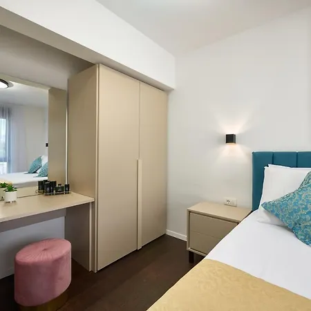 Sunset, Private Pool, Elevator, Jacuzzi, Gym Podstrana